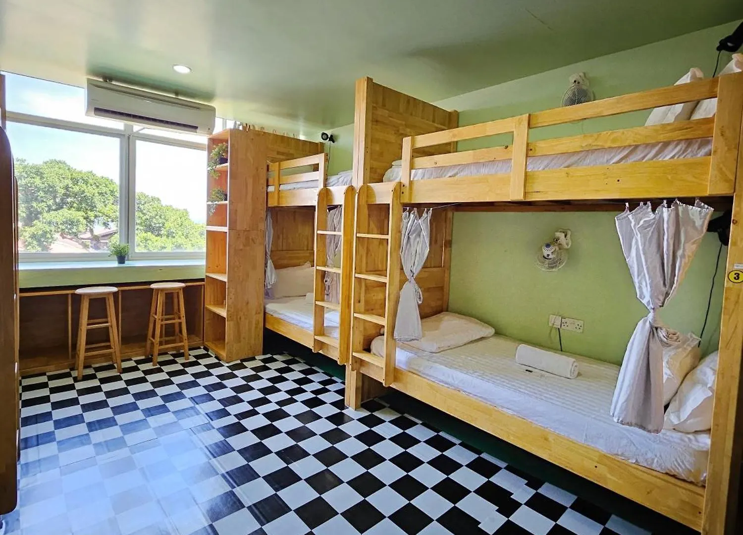 The 60 Hostel George Town