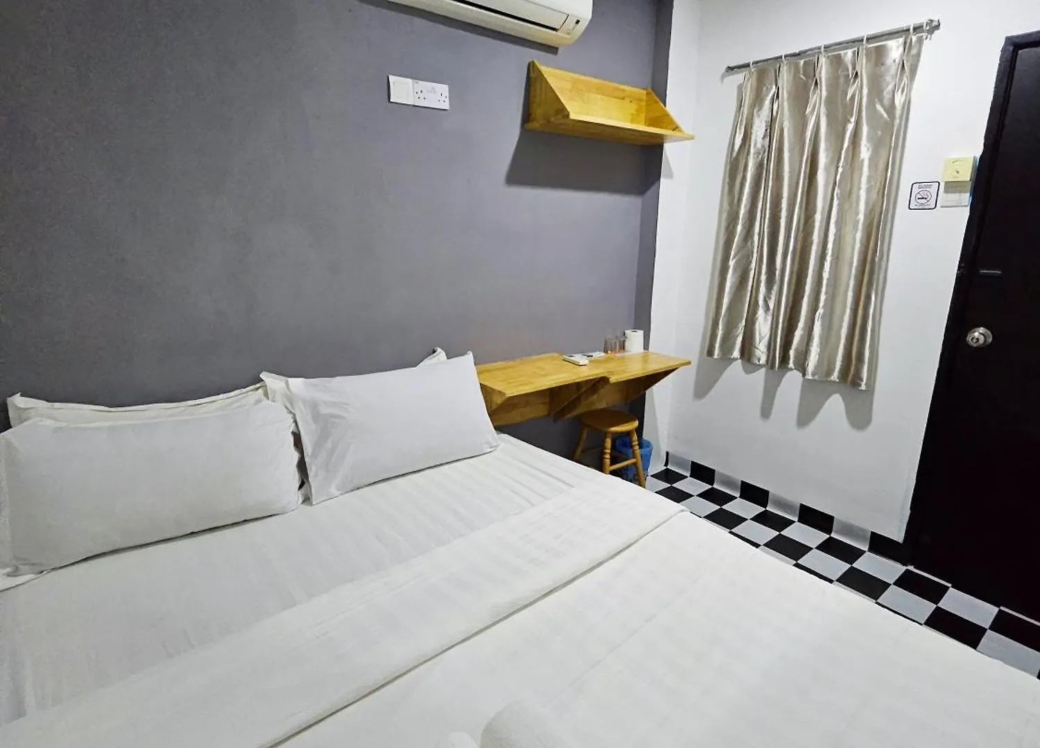 The 60 Hostel George Town