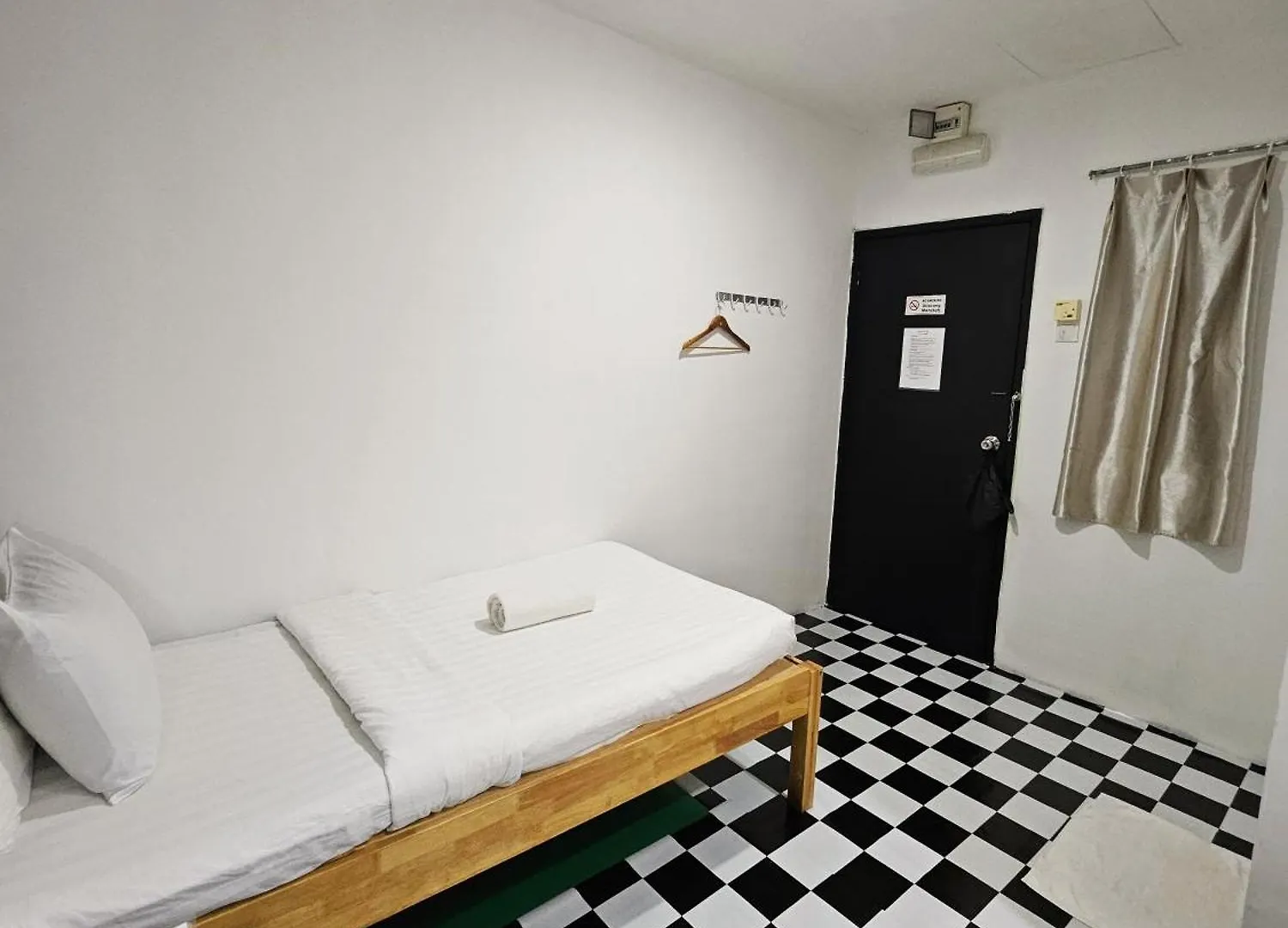 The 60 Hostel George Town